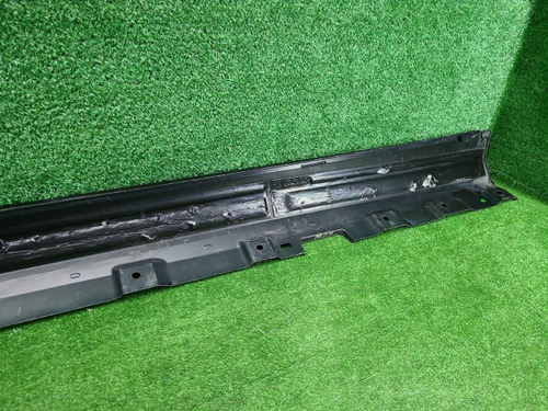 Накладка порога RH Mercedes S W222 13-20 Maybach