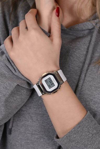 Женские часы Casio G-Shock GM-S5600G-7E