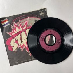 Винтажная виниловая пластинка 7 дюймов (маленькая пластинка) Stars On 45 (Германия 1981)
