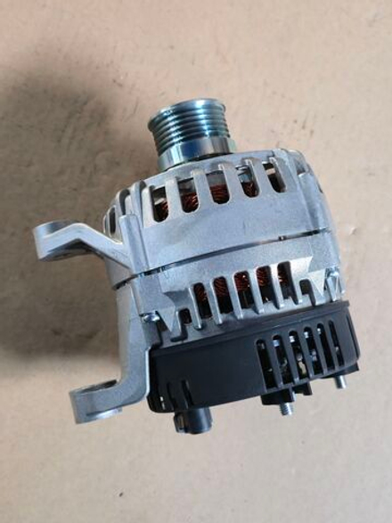 Генератор Маз, Лаз, Урал дв.ЯМЗ ЕВРО-3 поликлиновой шкив, монокронштейн 28В 80А ELTRA