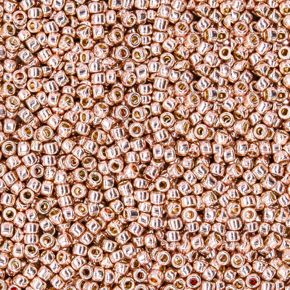 Японский бисер TOHO Round 15/0 (№PF552), непрозрачный глянцевый с металлическим блеском