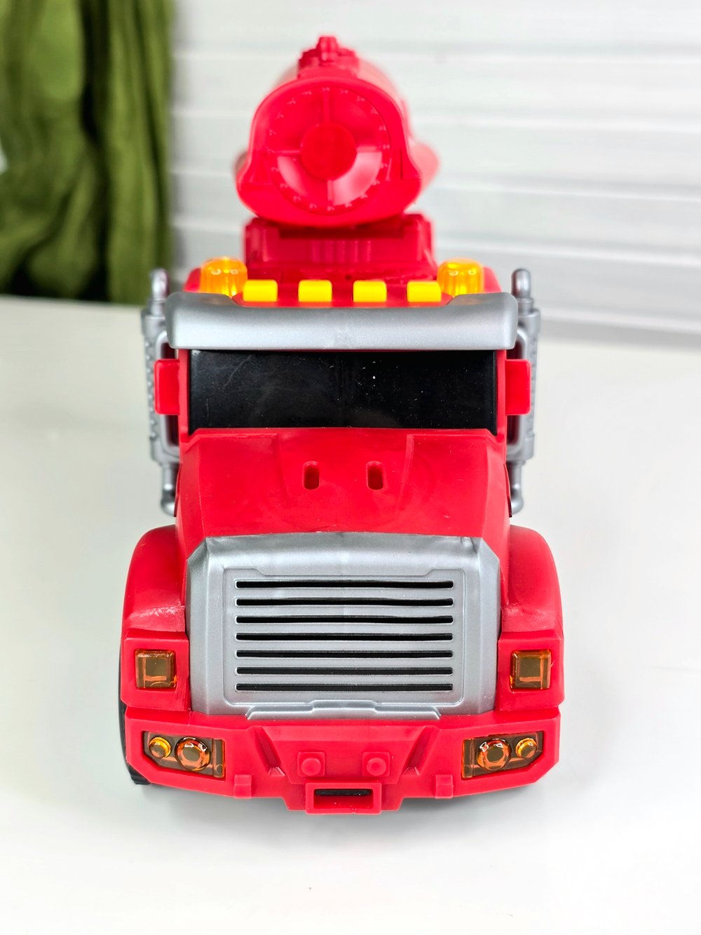 Машинка Пожарная техника со светом и звуком (BHX930)