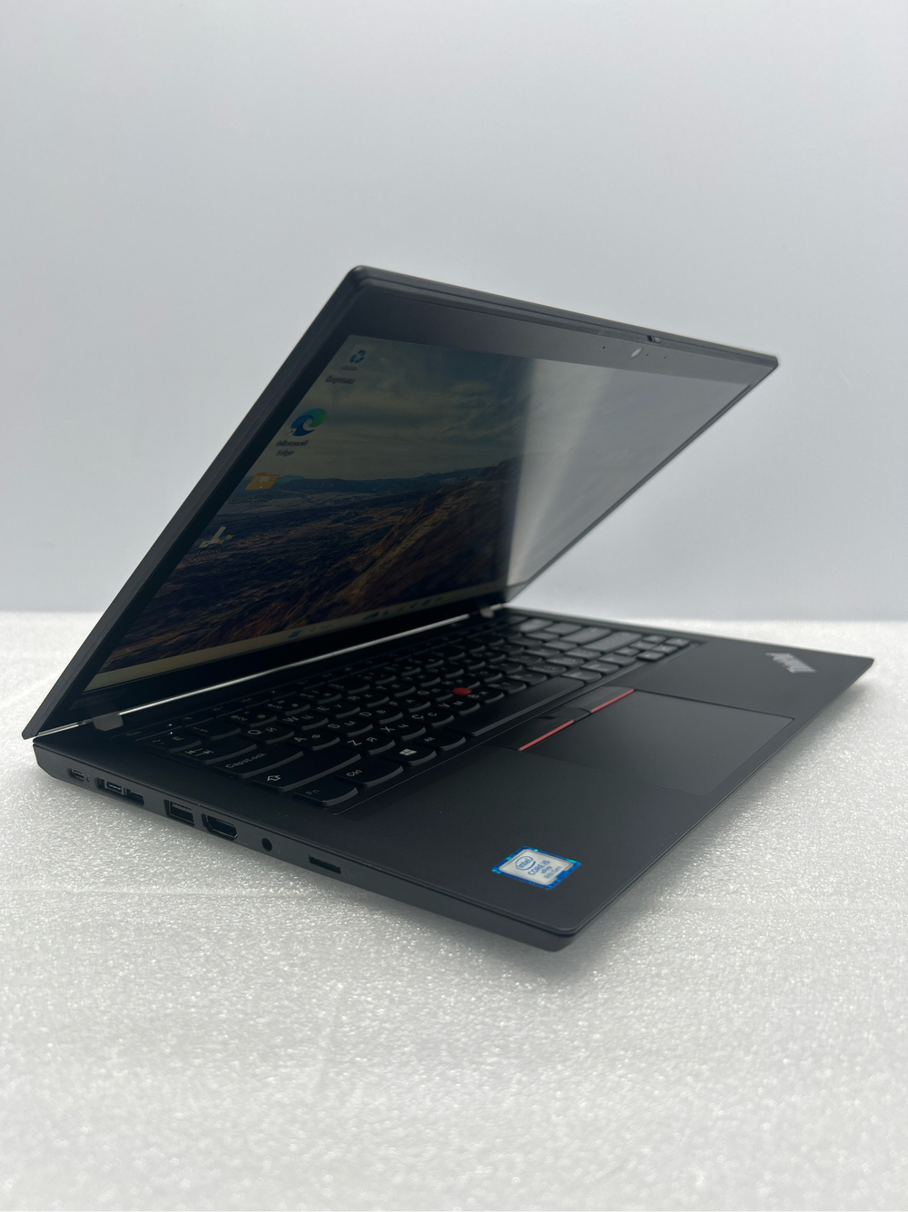 Ноутбук Lenovo T14 (20S1S1YU00) 14"/Intel core i5-10310U/RAM 16 GB/SSD 512 GB/Intel UHD Graphics/1920*1080/IPS/Windows 10/Подсветка кл-ры: нет/черный. Состояние: Уценка/небольшой след. на матрице от клавиатуры