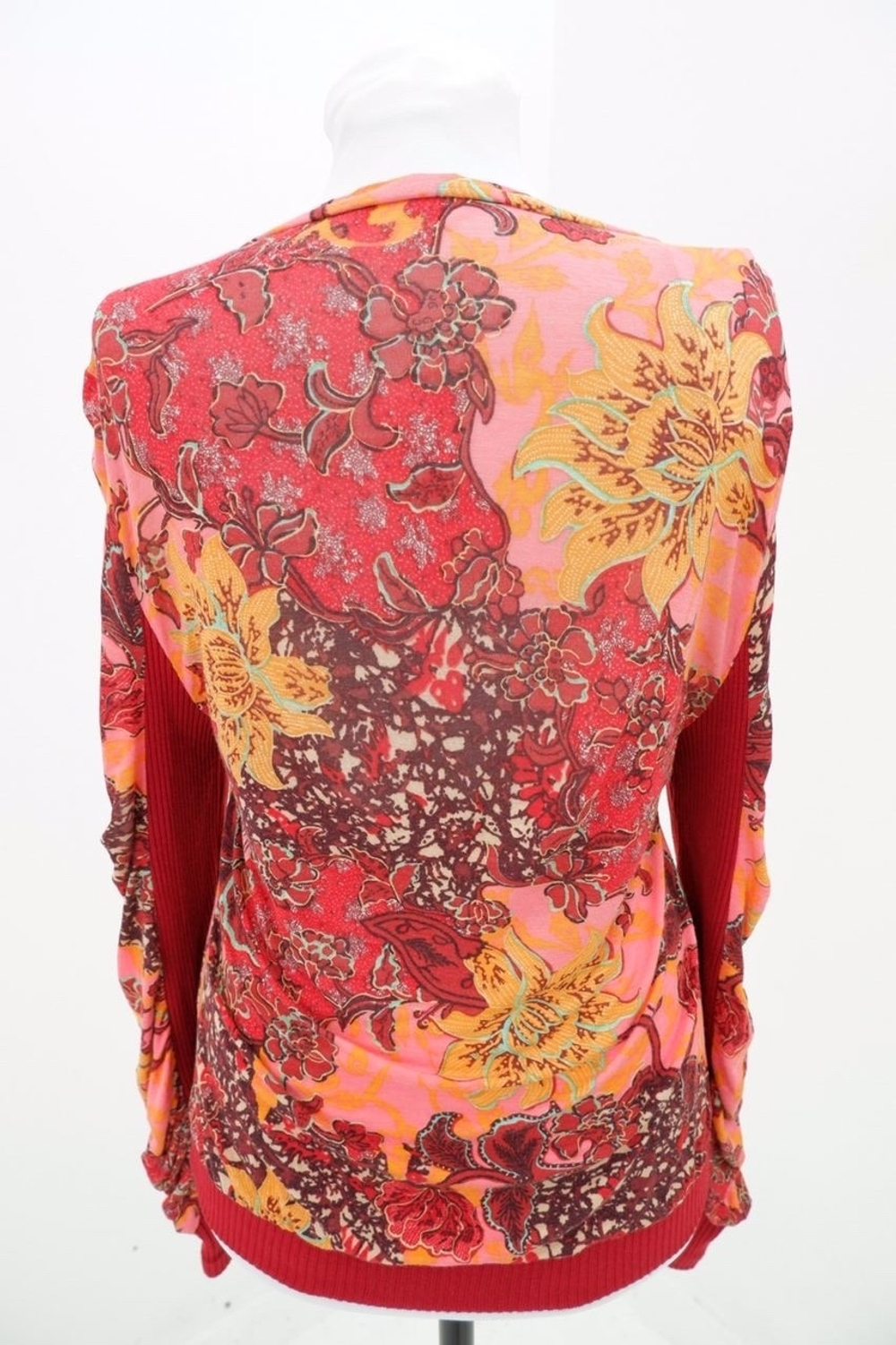 Джемпер красочный 44 размер