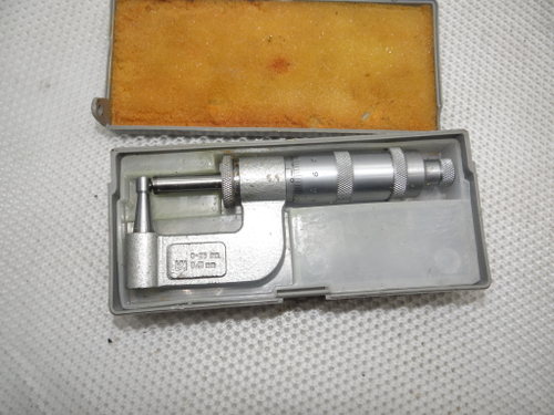 Микрометр трубный МТ- 25 (0-25мм.) Цена деления 0,01мм. кл2 с хранения СССР ГОСТ 6507-90 сломан футляр