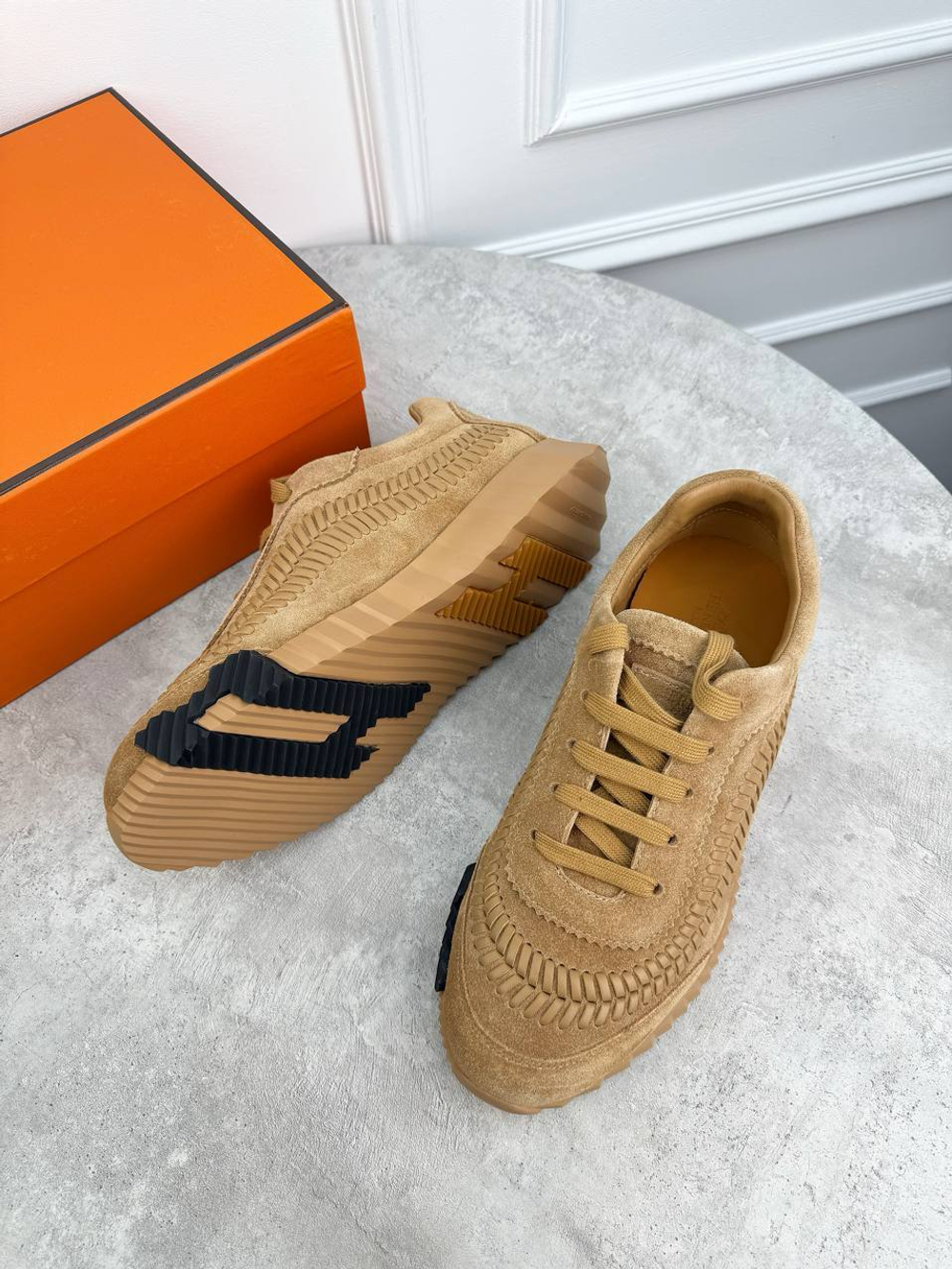 Кроссовки Hermes