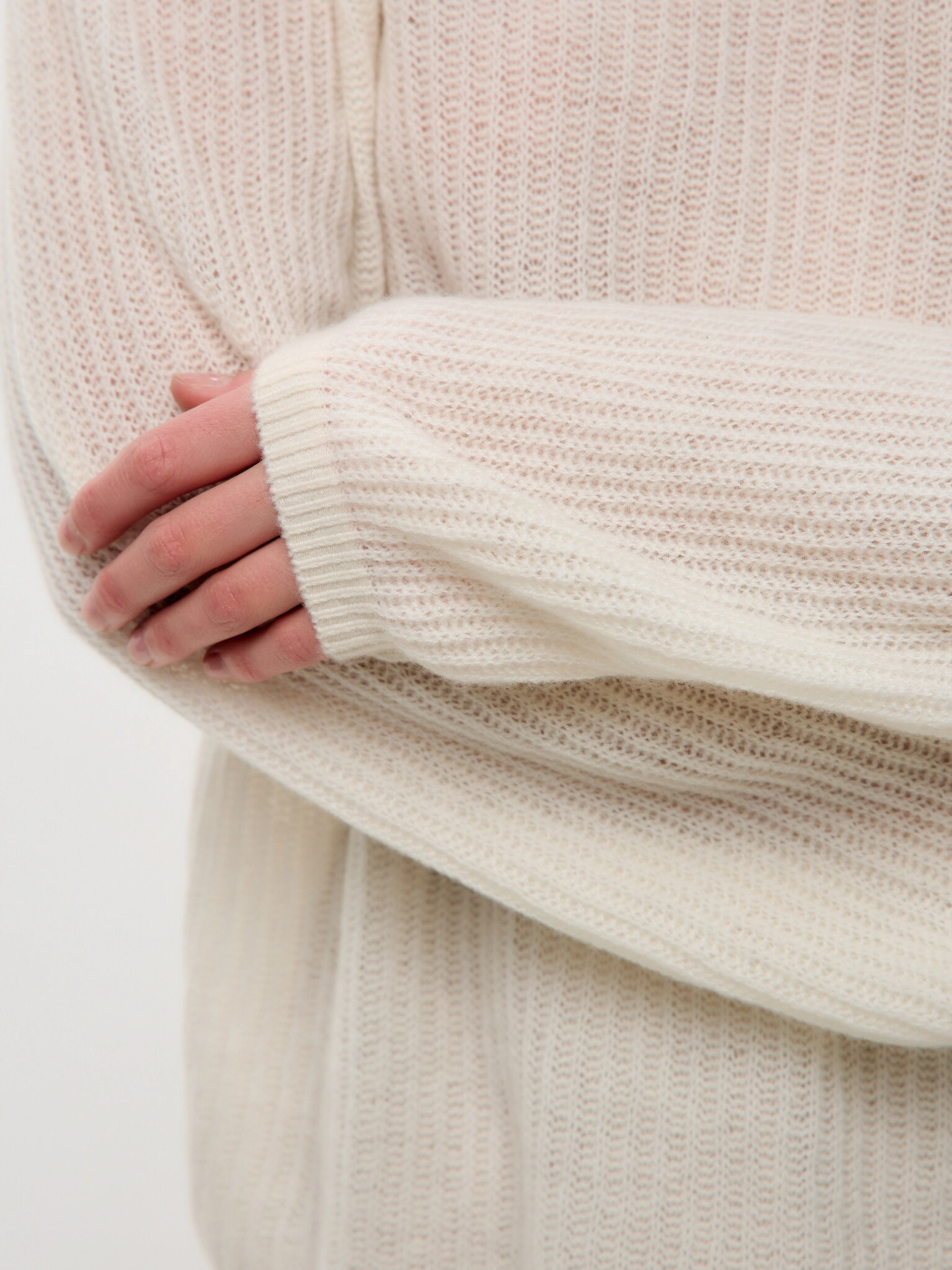 Кашемировый пуловер