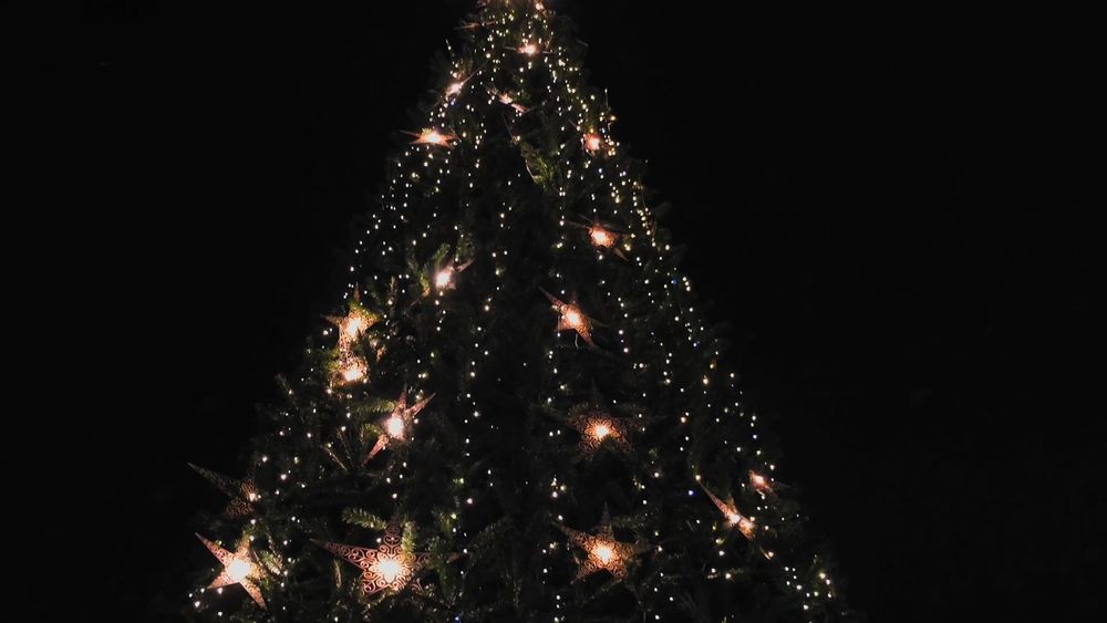 Светодиодная игрушка на елку "Звезда золотая"