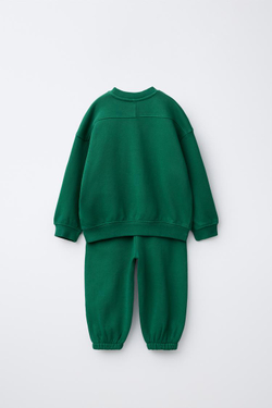 ZARA КОМПЛЕКТ ИЗ ТОЛСТОВКИ И БРЮК WIDE LEG С НАШИВКОЙ, ЗЕЛЕНЫЙ