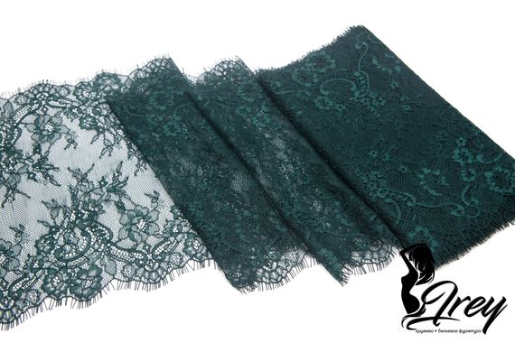 01-53 Кружево шантильи 23 см, сосна 1994