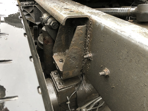 Кронштейн отбойника задней рессоры