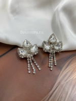 Накладка на пуговицу "Лист" серебристая со стразами скидка