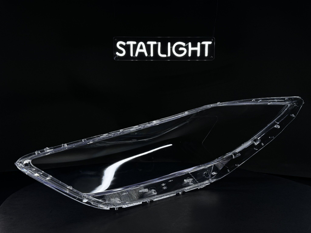 Правое стекло фары Hyundai Elantra 6 2015-2019