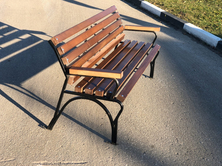 Скамейка "Классика с подлокотником" 2,0 м