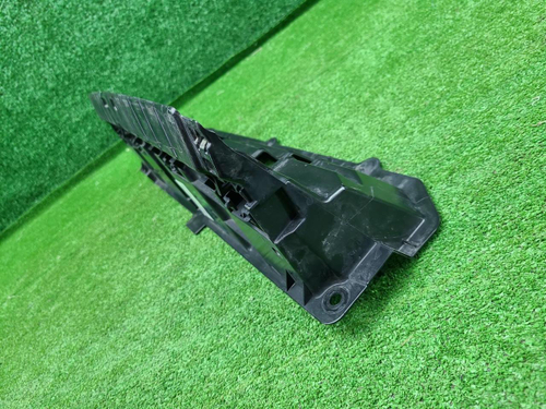 Кронштейн заднего бампера BMW X5 G05 (2018-2023)