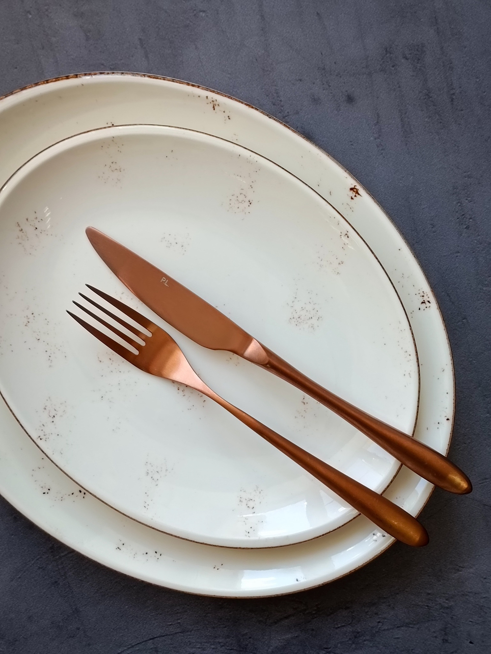 Нож столовый ,покрытие PVD,цвет матовая медь,серия "Alessi-Copper"