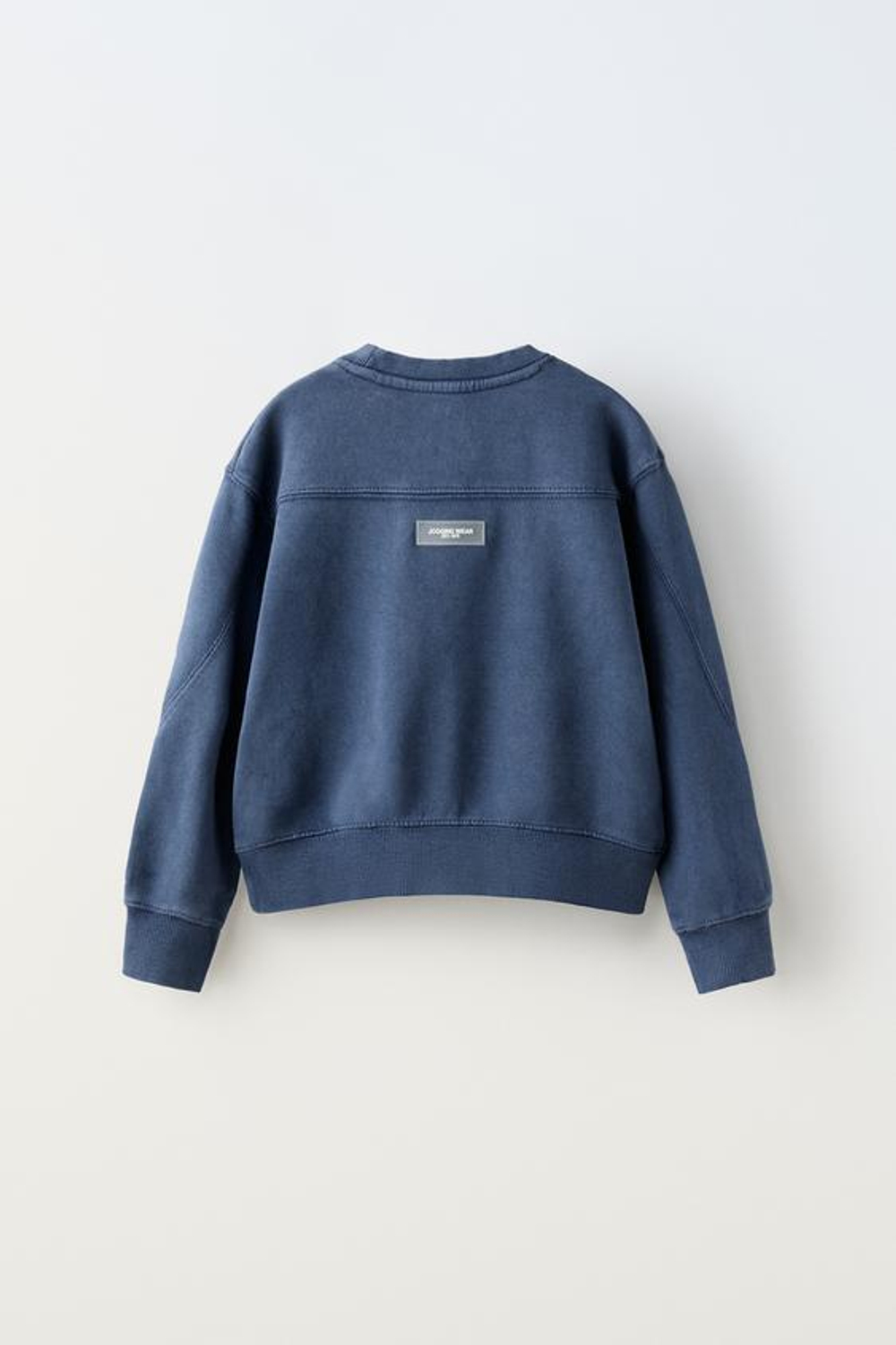 ZARA ТОЛСТОВКА С ЭФФЕКТОМ ПОТЕРТОСТИ И НАДПИСЬЮ, СИНИЙ