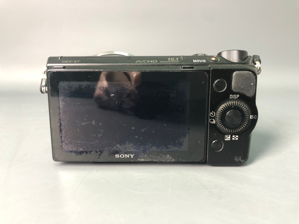 Sony Nex-5T, 32500 кадров пробега