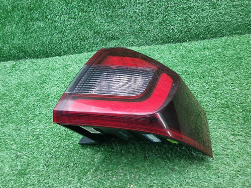 Фонарь правый внешний Livan X3 Pro (2022-н.в.)