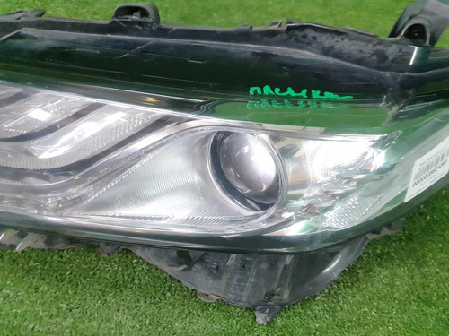 Битая Фара левая Toyota Camry XV70 (2017-2021) LED