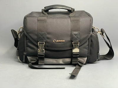 Canon Deluxe 200DG Large DSLR