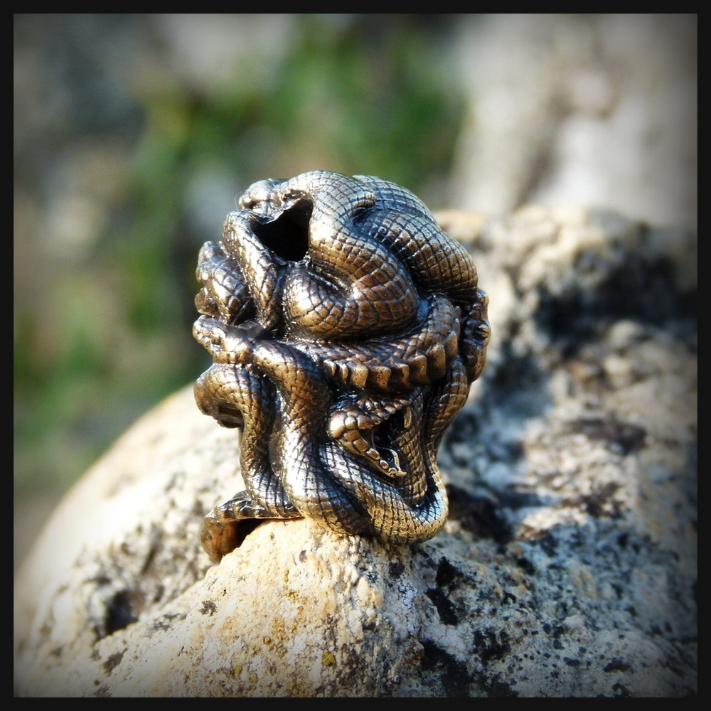 Бусина "Медуза Горгона" для темляков или браслетов , латунь