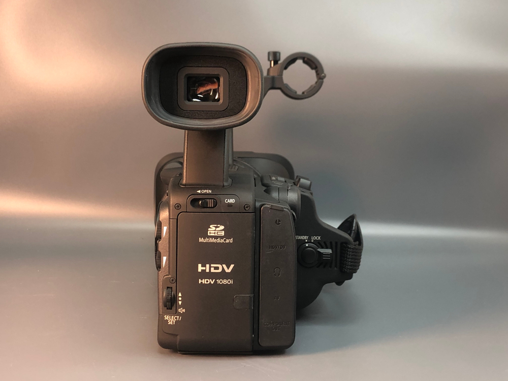 Canon XH-A1