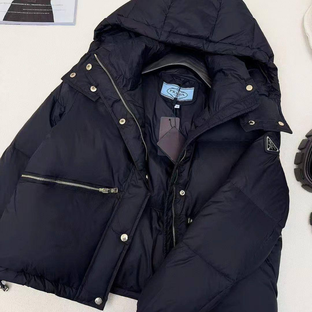Пуховик Prada