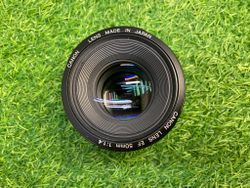 Canon EF 50mm 1.4 USM