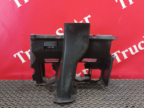 Кожух рулевой колонки нижний