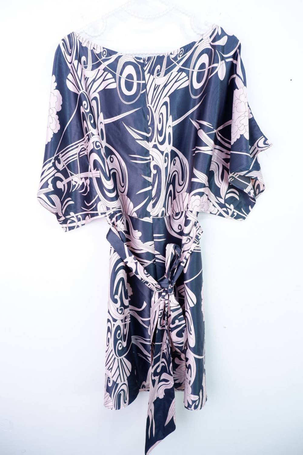 Платье Oggi приталенное, визуально на 42/44 размер