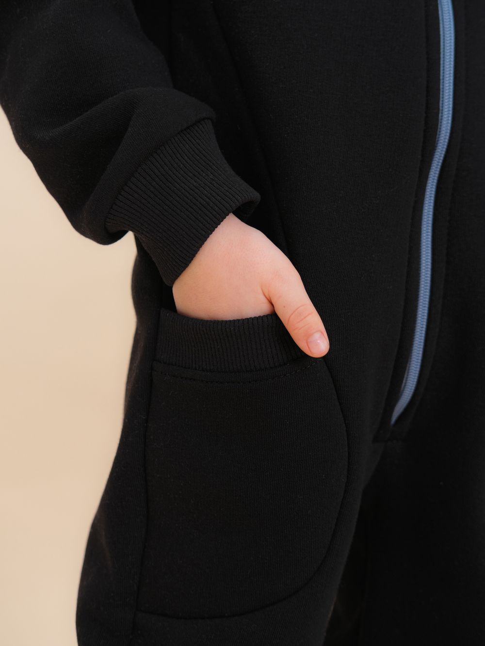 Комбинезон утепленный (Черный)*