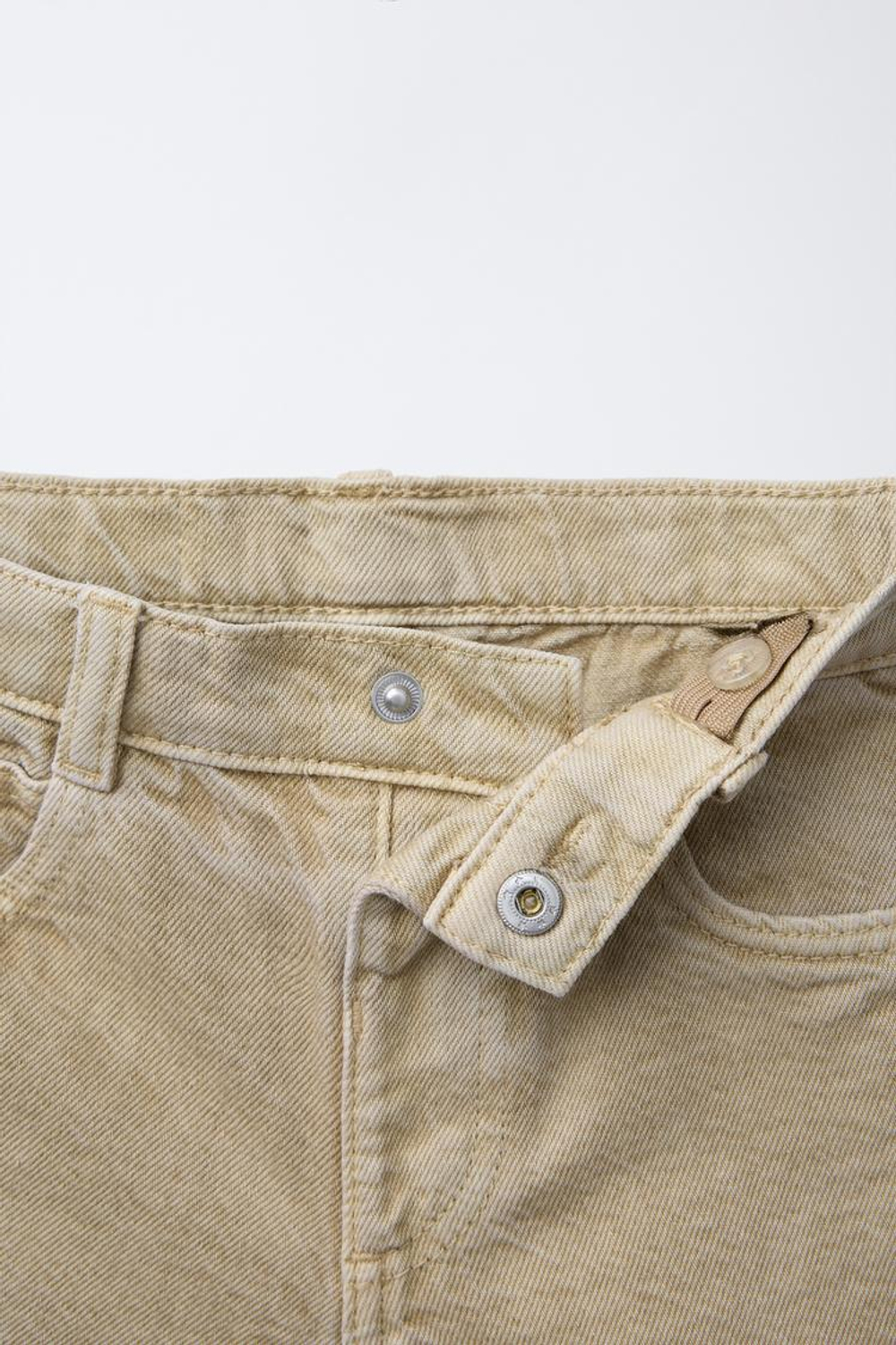 ZARA ОДНОТОННЫЕ ТВИЛОВЫЕ ШОРТЫ, ПЕСОЧНЫЙ