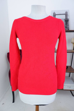 Джемпер яркого цвета, маркировка L/XL, визуально 48/50 размер