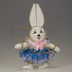 Ёлочная игрушка "Зайка в юбке"
