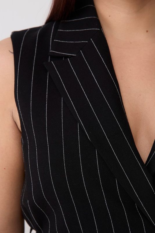 Жилет удлиненный изо льна в полоску, черный