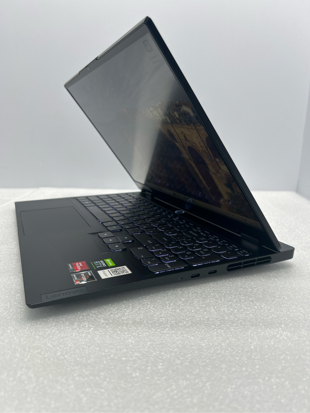 Ноутбук Lenovo Legion S7 15ACH6 (82K8001LRU) 15.6"/AMD Ryzen 5 5600H/RAM 16GB/SSD 512GB/NVIDIA GeForce RTX 3050 Ti/IPS/1920x1080/Win10/Подсветка кл-ры: LED/черный. Состояние: C1