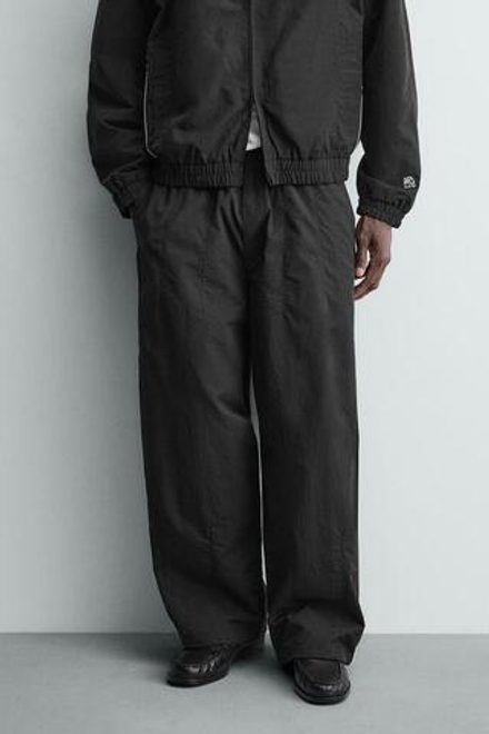 ZARA ДЖОГГЕРЫ ИЗ ВЫСОКОТЕХНОЛОГИЧНОЙ ТКАНИ С КОНТРАСТНЫМИ ПОЛОСАМИ, ЧЕРНЫЙ