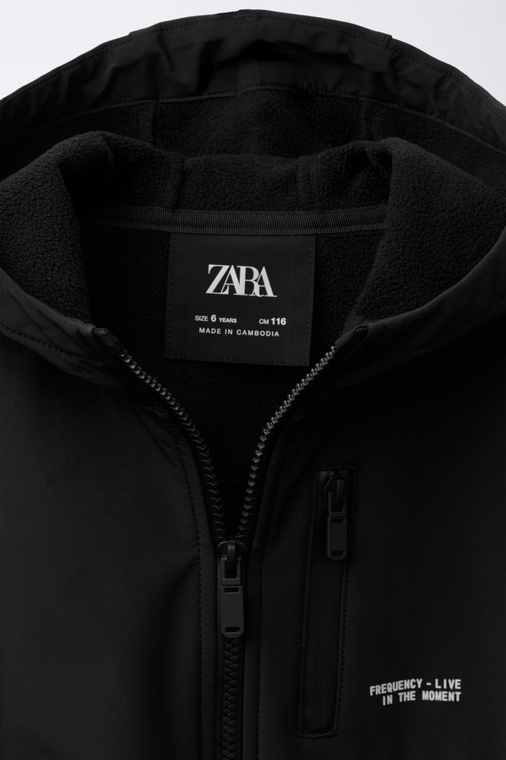 ZARA КУРТКА С КАПЮШОНОМ И ПОДКЛАДКОЙ, ЧЕРНЫЙ