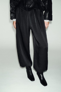 ZARA АТЛАСНЫЕ БРЮКИ-ШАРОВАРЫ, ЧЕРНЫЙ