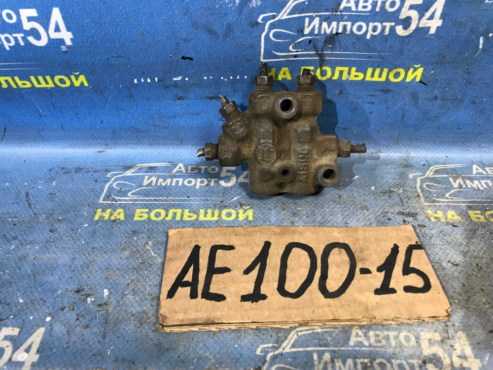 Распределитель тормозной TOYOTA SPRINTER 1992