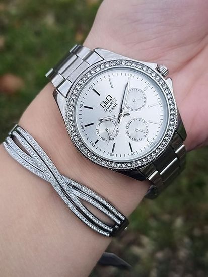 Наручные часы Q&Q CE01J201Y