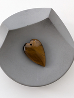 Подвеска сердце тигровый глаз, 40*25мм