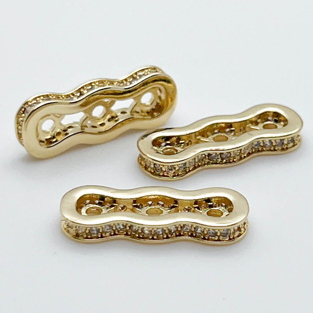 Коннектор-разделитель на 3 нити, цвет золото, фианиты, размер 18*7 мм, цена за 1 шт