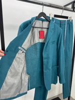 Льняной костюм Kiton
