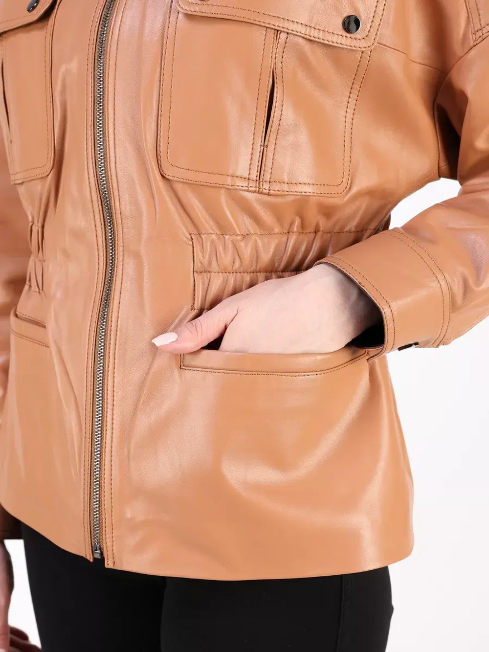 Кожаная куртка осенняя