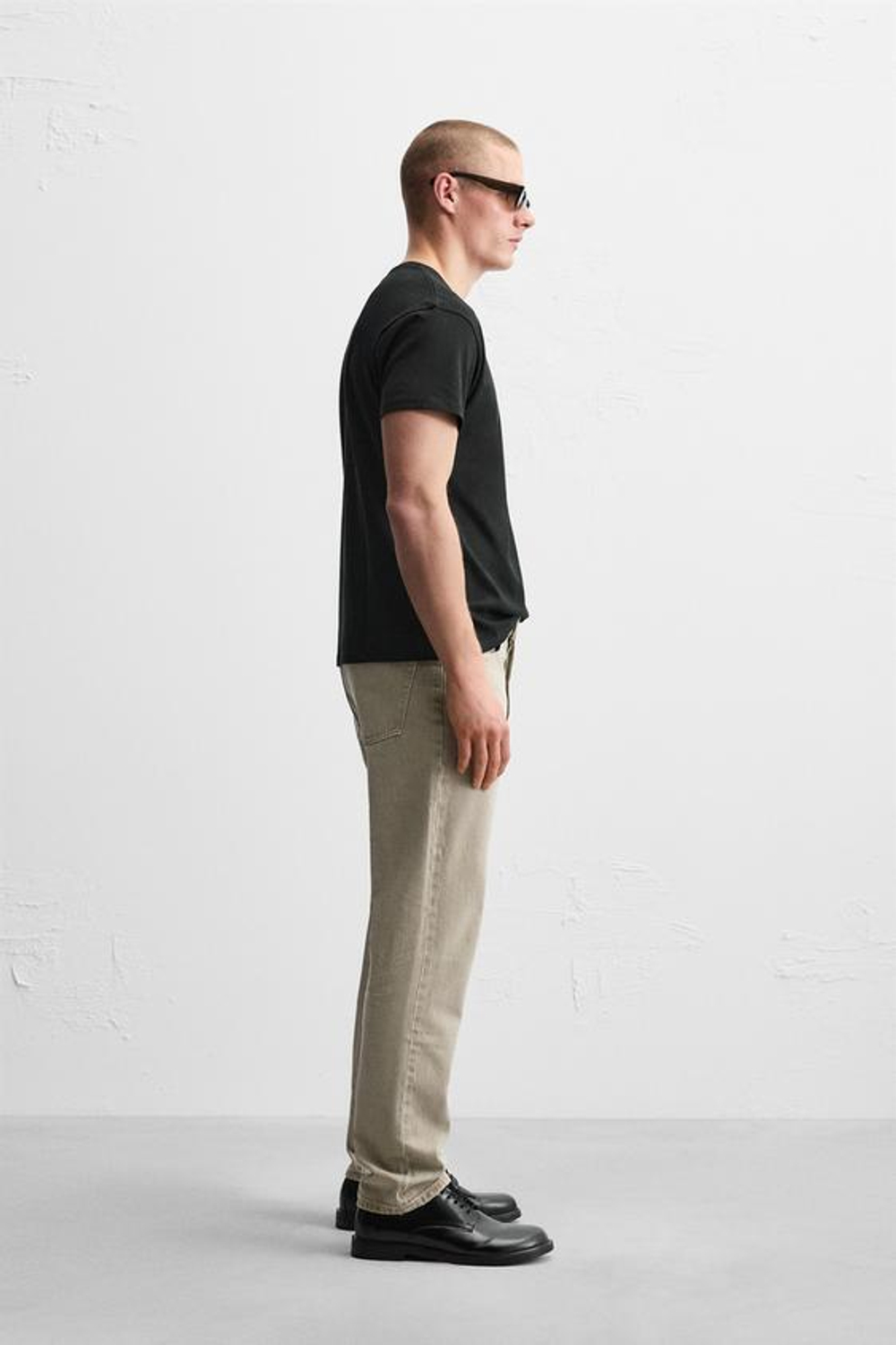 ZARA ДЖИНСЫ REGULAR FIT, БЕЖЕВЫЙ