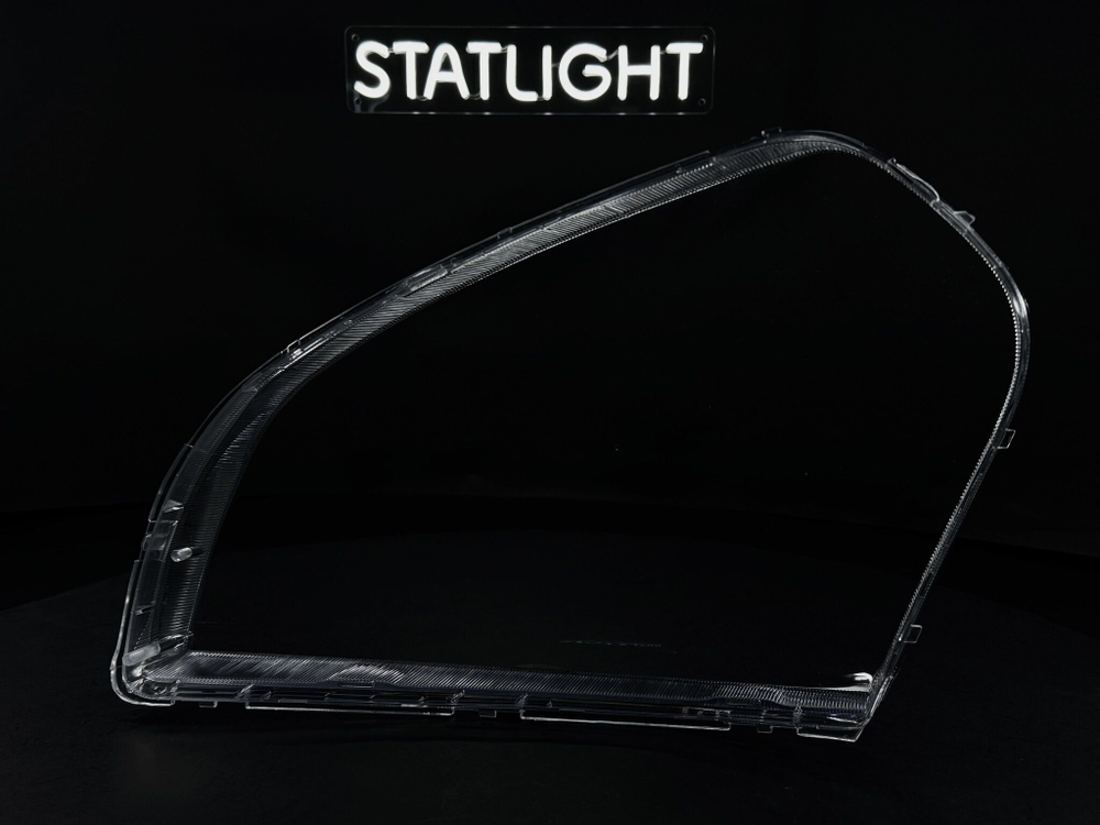 Правое стекло фары Hyundai Tucson 1 2004-2011