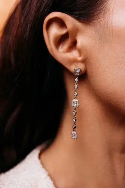 Динамичные серьги с кубическим цирконием