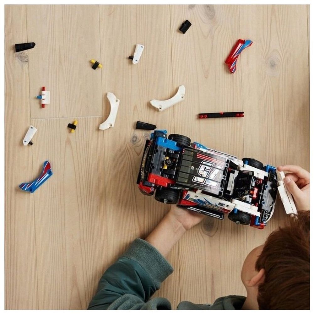 Конструктор LEGO 42153 Technic Шевроле Камаро ZL1